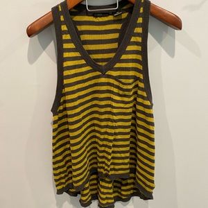 Press racerback tank with high low hem